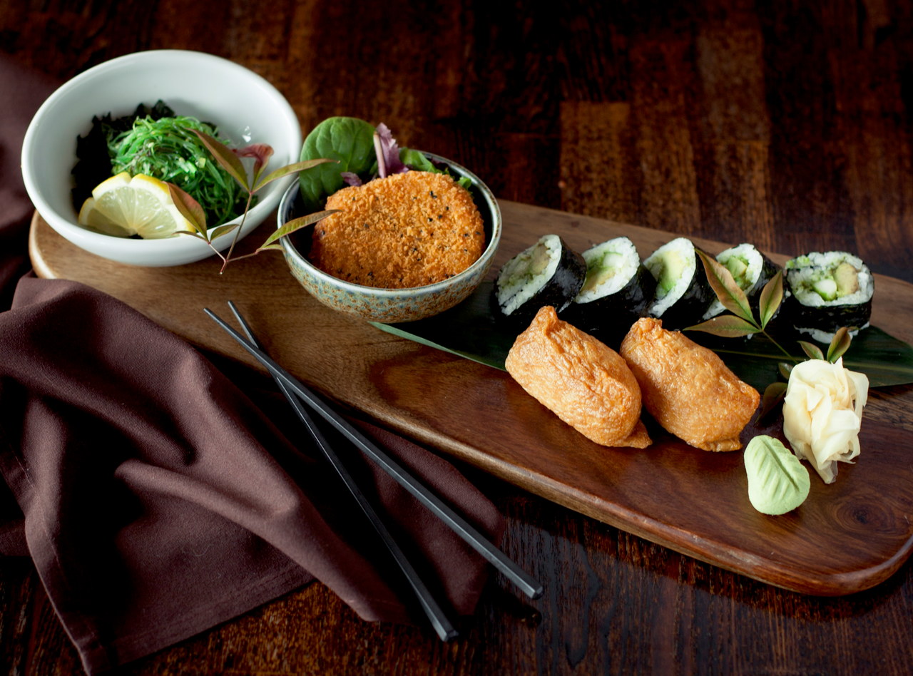 Veggie Sushi Bento with Seaweed Salad by Chef Kevin Chin (ILS)