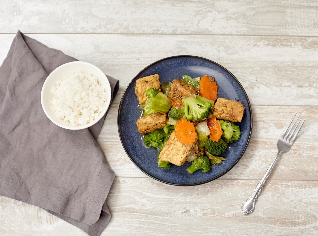 Gluten Free Garlic Tofu Boxed Lunch by Chef Pik Kookarinrat