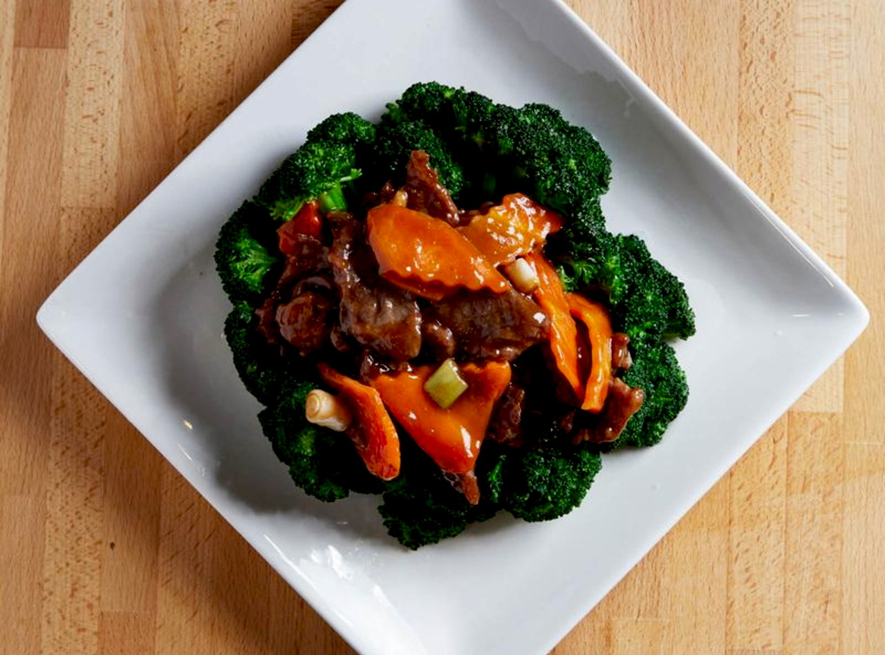 Beef and Broccoli Boxed Lunch by Uptown China