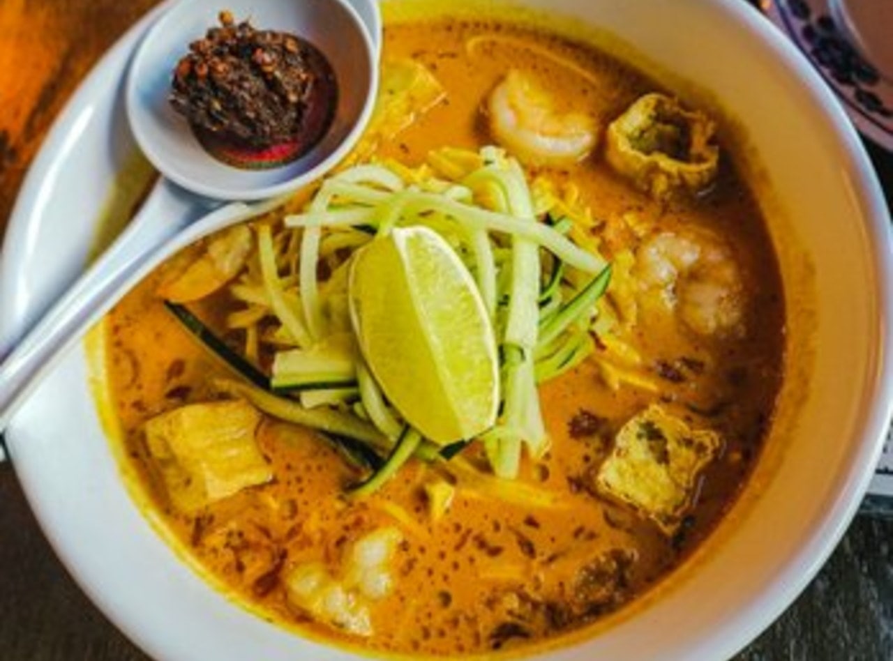 Gluten Free & Vegan Tofu Laksa Lemak (Curry Noodle Soup) by Chefs Lucy and Mel